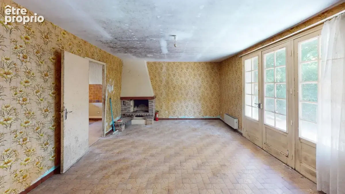 Montigny (18) – Pavillon indépendant de plain-pied à rénover sur 862 m² de terrain clos - photo 3