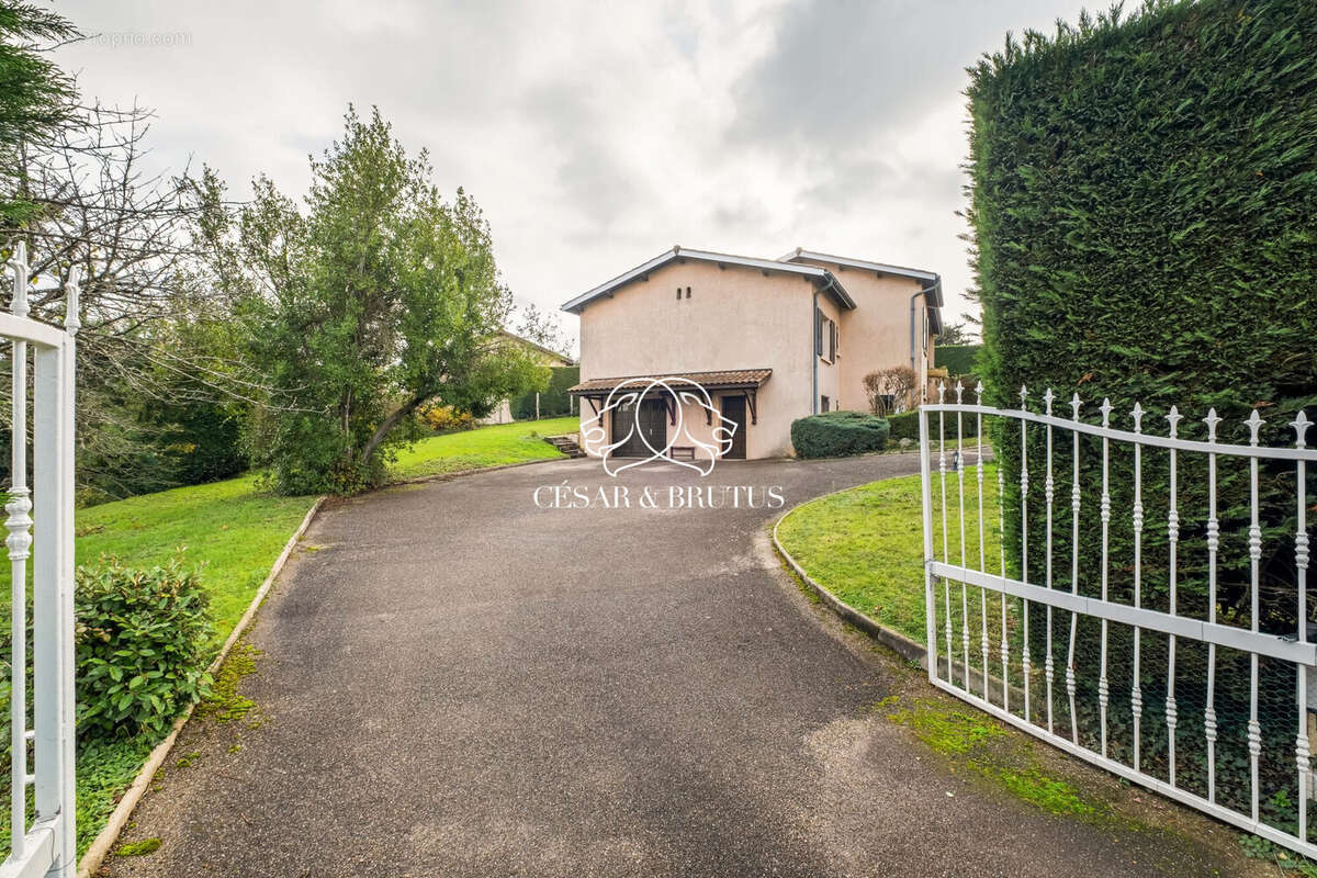 Maison 135 m² à Jardin  - photo 6