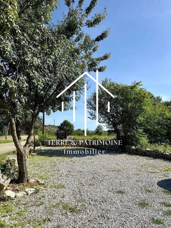 Commerce à CHANDOLAS