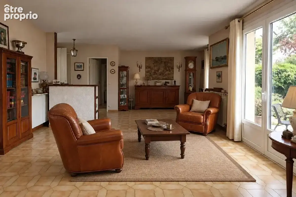 Maison 7 pièces 165 m² à vendre à Ferolles-Attilly (77150) - photo 2