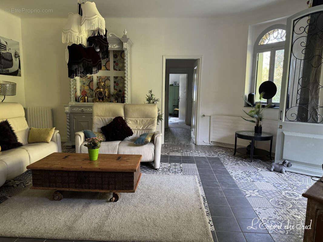 Maison 132 m² à Saint-Antonin-Noble-Val  - photo 7