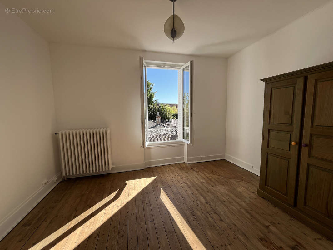 Maison à MALESHERBES