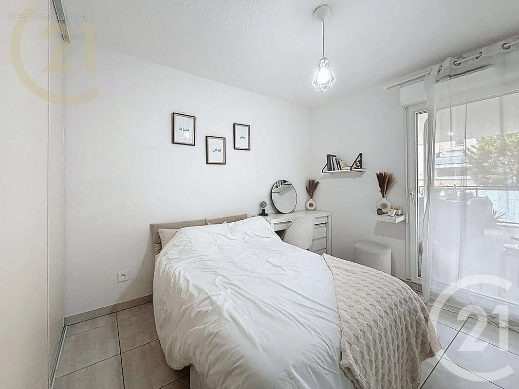 Appartement à SAINT-JEAN-DE-VEDAS