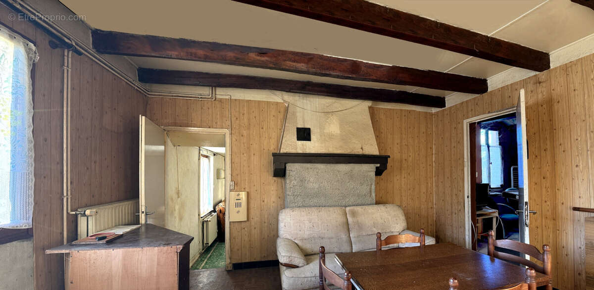 Maison à SAINT-GERVAIS-EN-VALLIERE