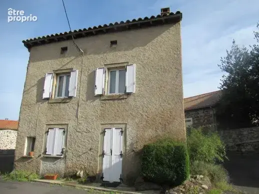 Jolie maison de village en pierres, proche du Lac du Bouchet - photo 1