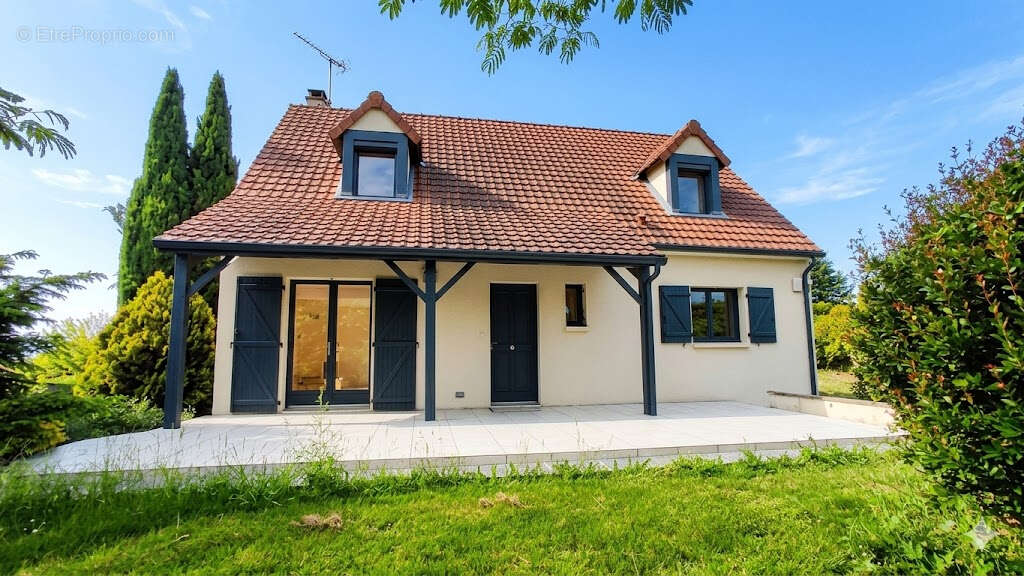 Maison à THURE