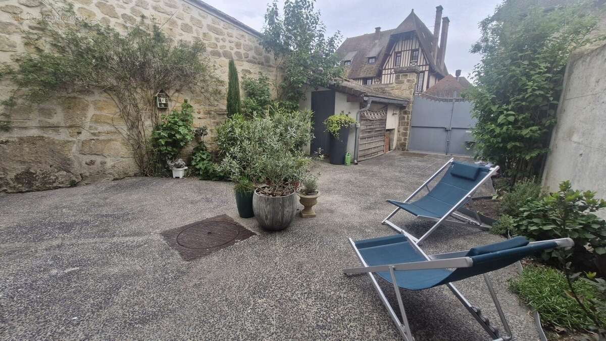 Maison à BOISSY-L'AILLERIE