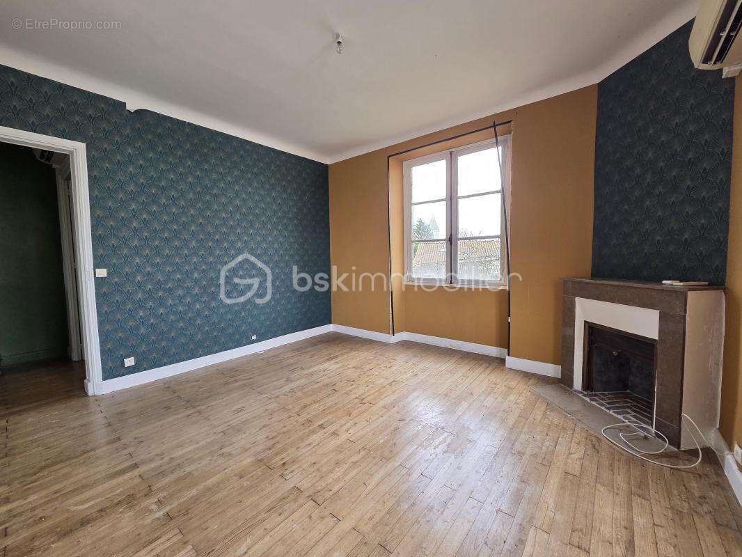 Maison à PAIZAY-NAUDOUIN-EMBOURIE