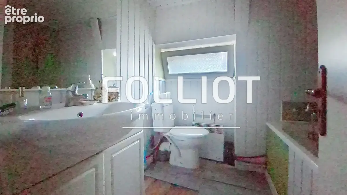 A vende Maison Opportunité rare en plein coeur du centre-ville ! - photo 7