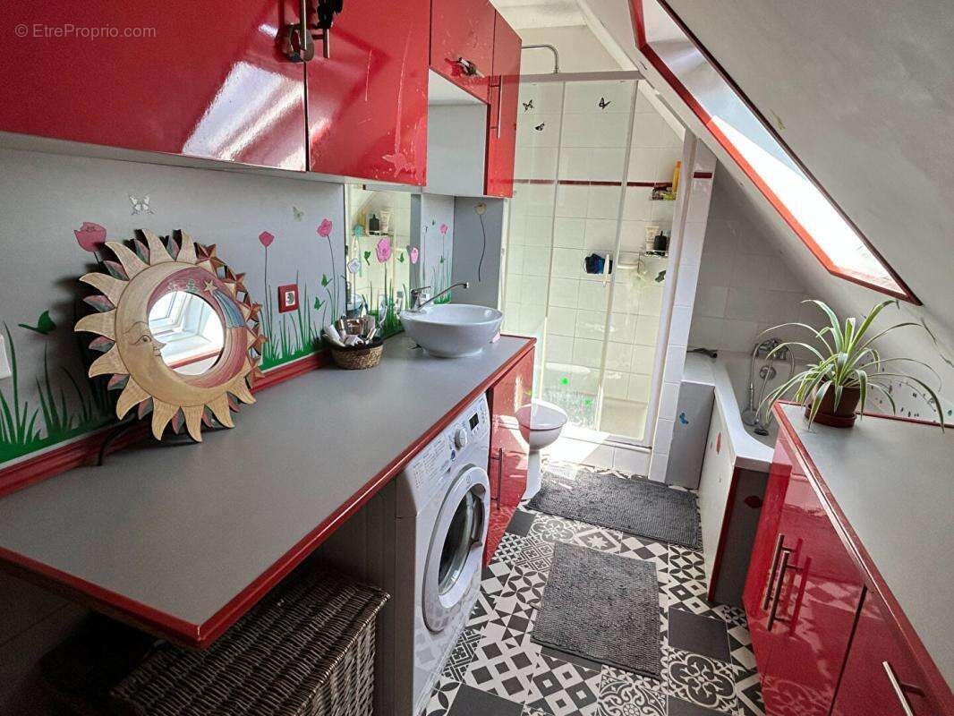 Pavillon individuel eleve sur sous-sol total avec acces voitures - photo 15