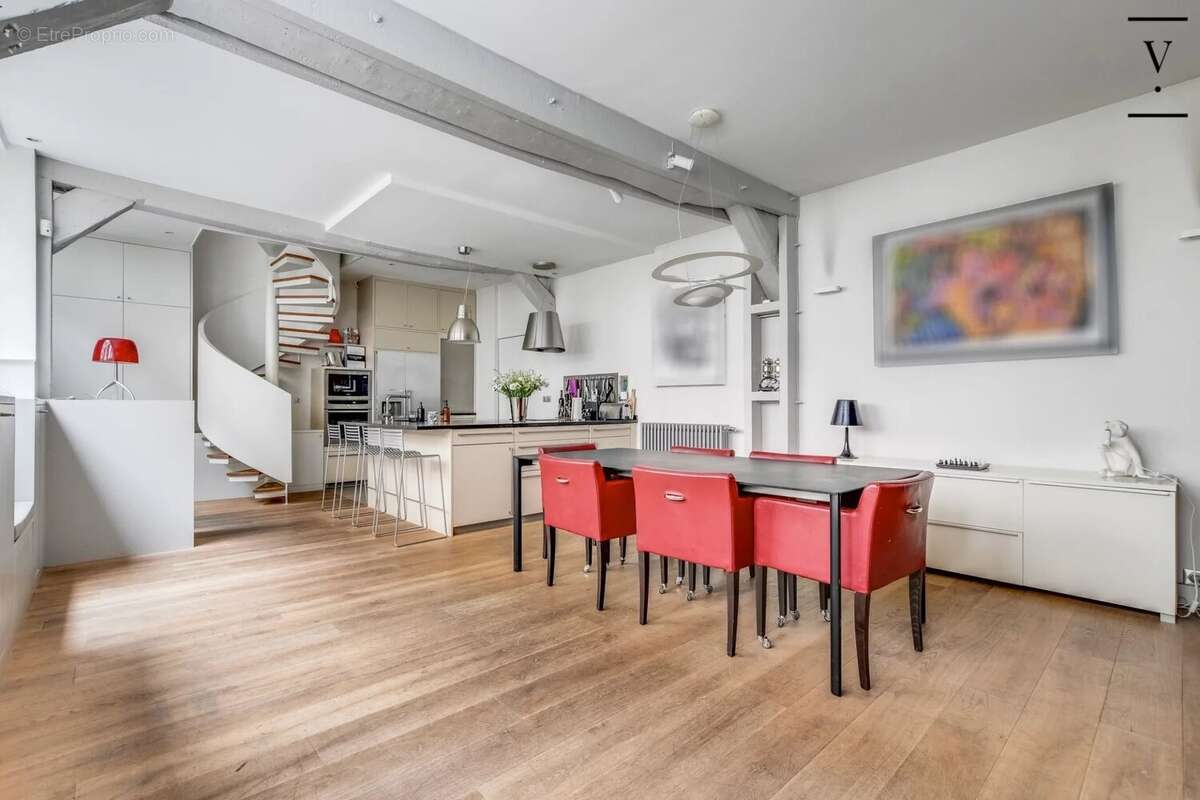 Appartement à PARIS-11E
