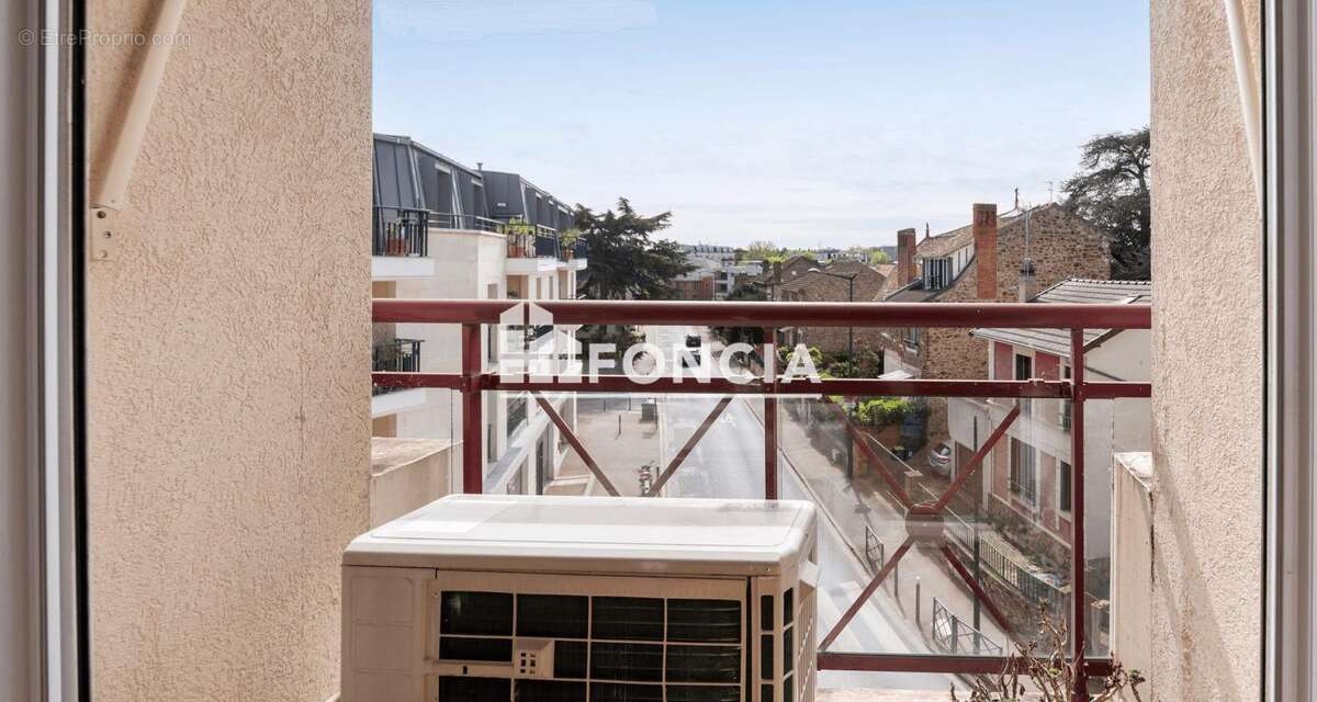 Residence gabriella, hyper-centre-ville, au pied du marche, des ecoles et transports - photo 9