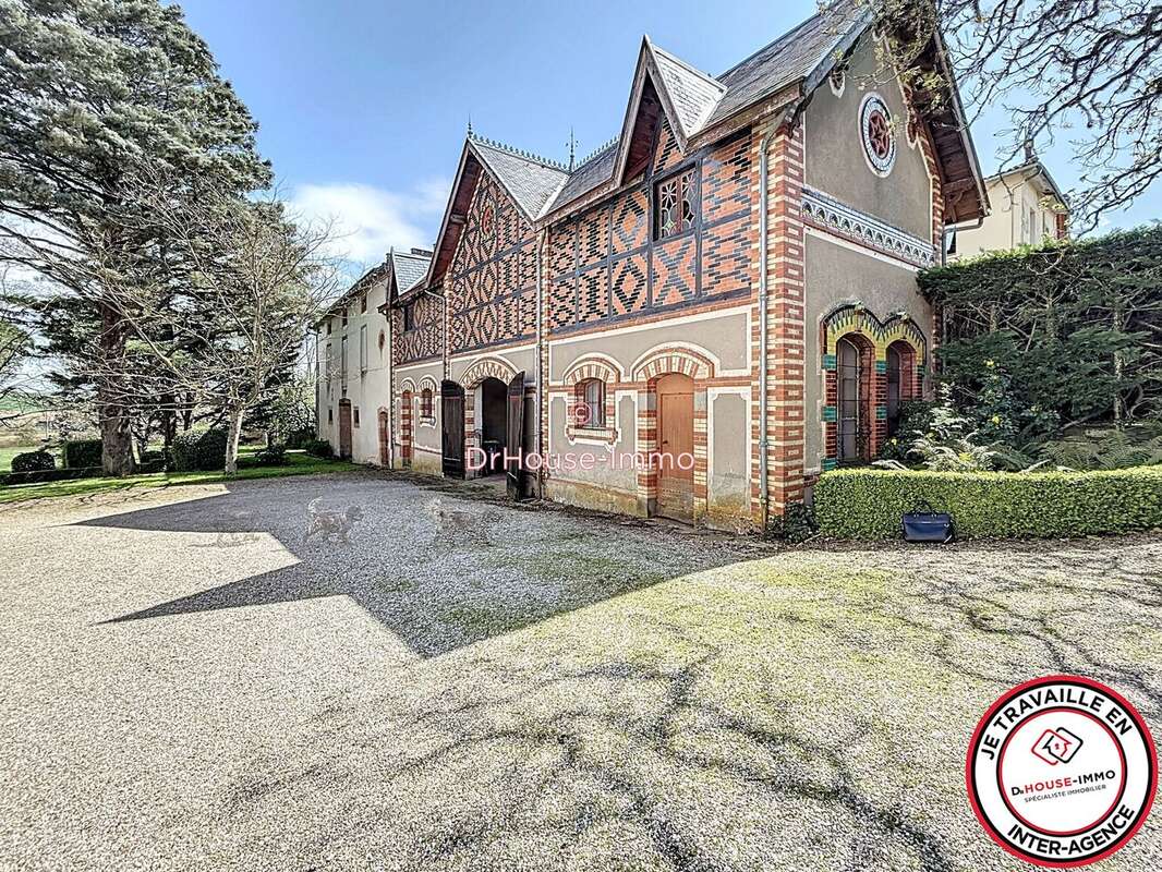 650 m² à Albi  - photo 3