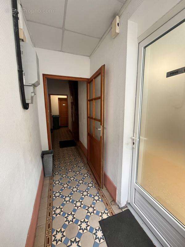 Caudry centre : immeuble mixte  – local 45m² + duplex  65m² - photo 6