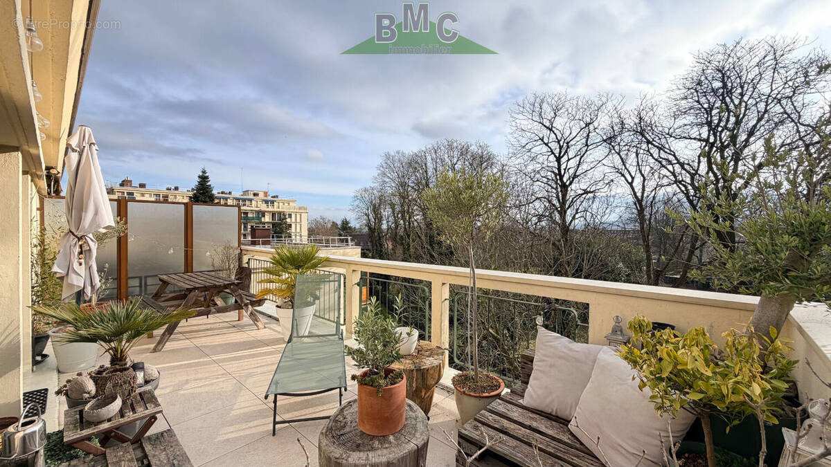 Appartement à LE PLESSIS-BOUCHARD