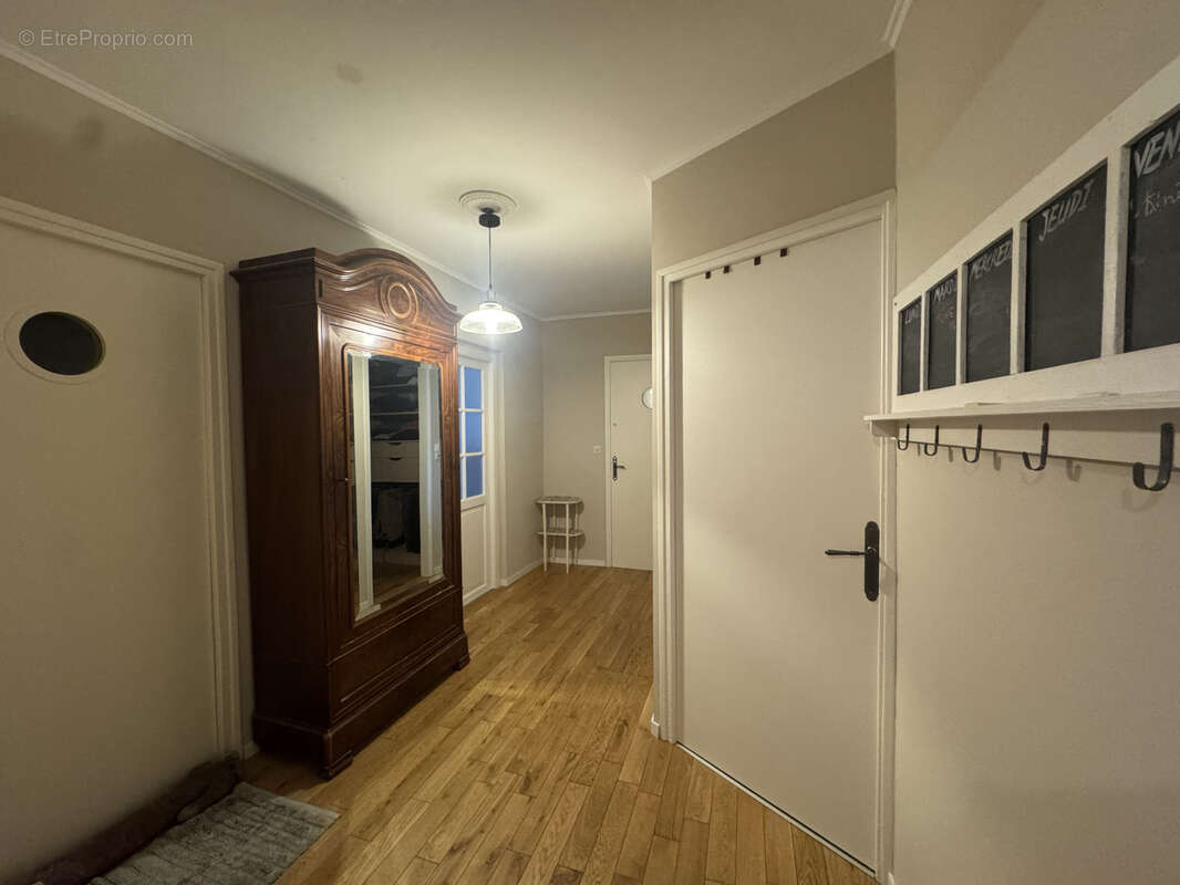 Maison à SAINT-MARCEL-LES-SAUZET