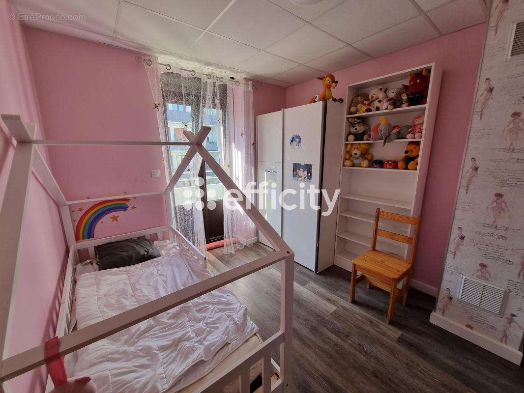 Maison à LE MALZIEU-VILLE