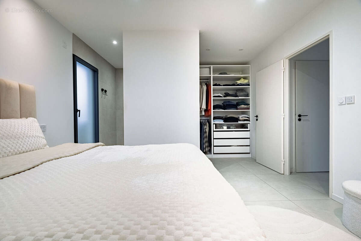 Maison Saint Sylvain d'Anjou 5 pièce(s) 130.29 m2 - photo 4
