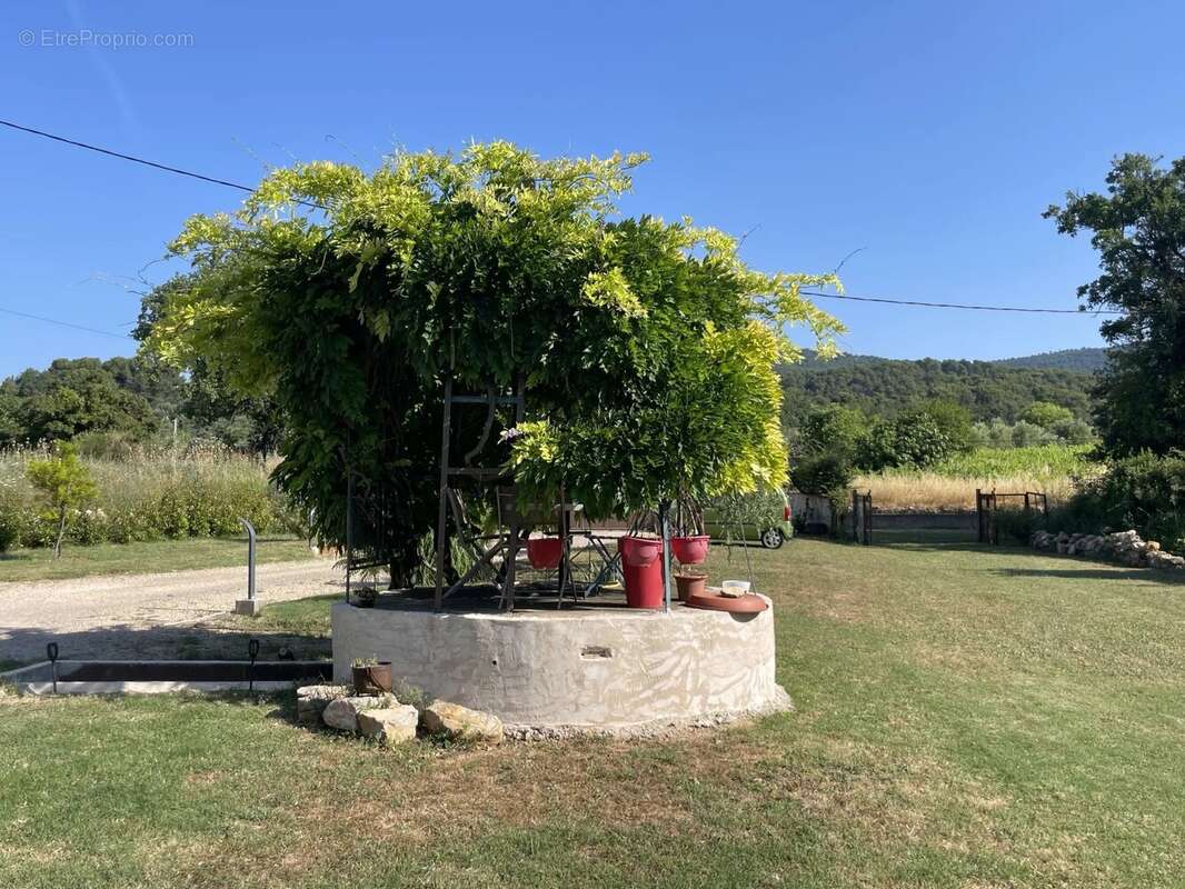 Maison à FIGANIERES