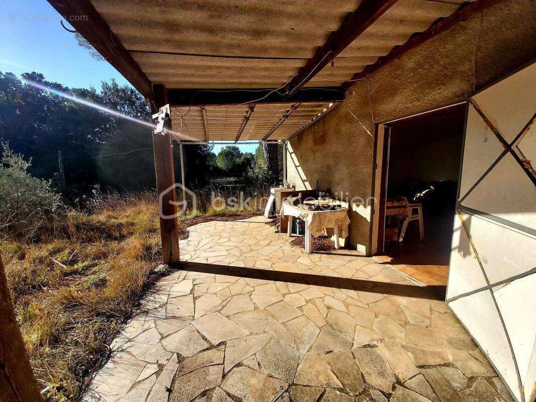 Terrain à SOMMIERES