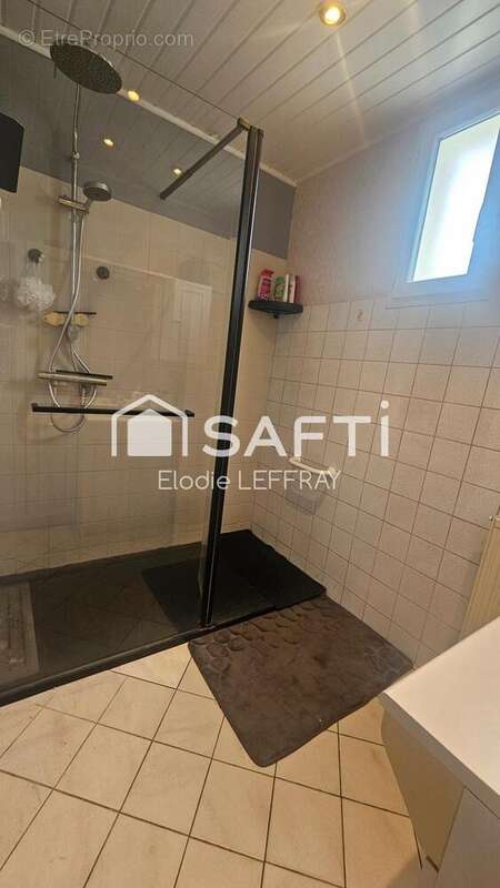 Maison 135 m² à Brette-Les-Pins  - photo 9