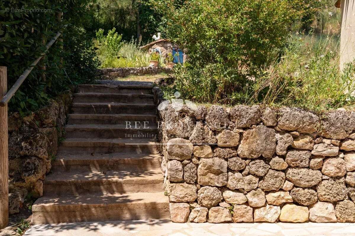Authentique bastide provençale avec gîtes, piscine et grand terrain - photo 43