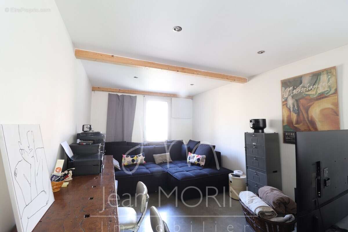 Maison à LIVRON-SUR-DROME