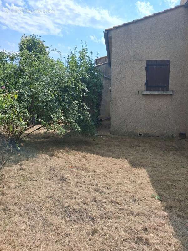 L'ESCALE – Maison individuelle avec véranda, garage et jardin arboré - photo 16