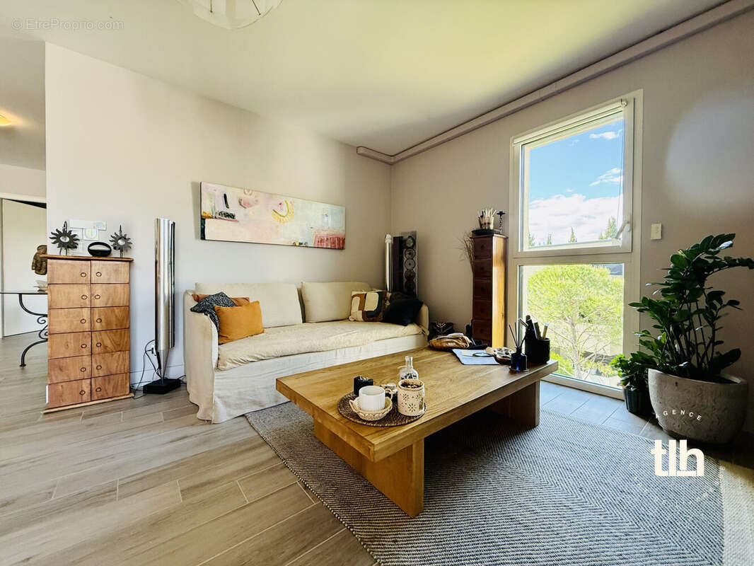 Appartement à LATTES