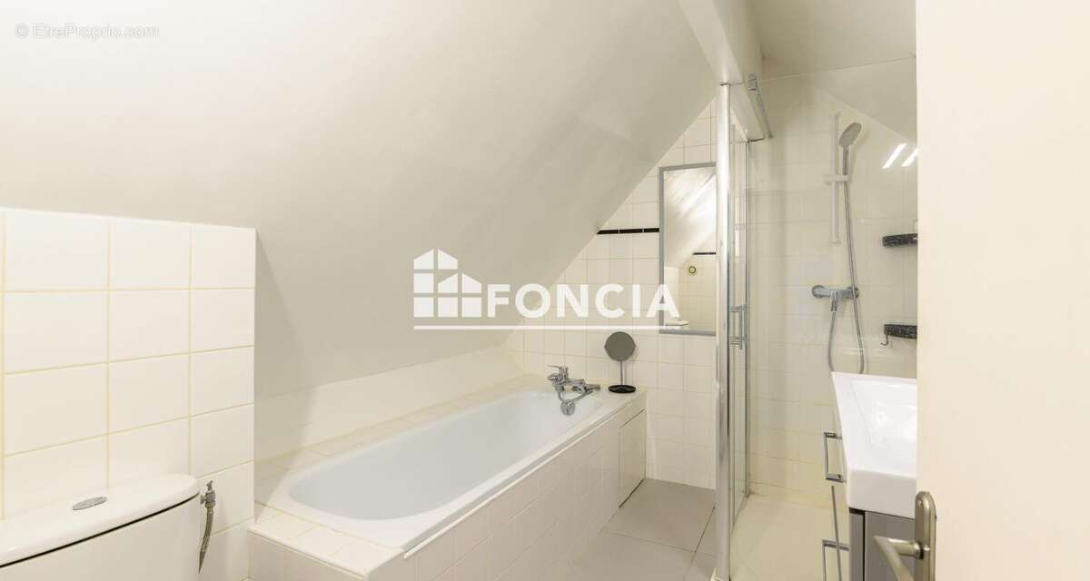 Pontault Combault Duplex esprit Loft en cœur de ville, petite copropriété, calme absolu - photo 9