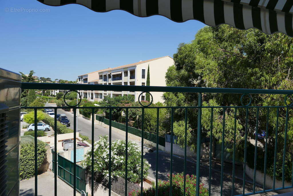  Vente en Nue-Propriété – Usufruit Viager Réservé sur F80ans - Appartement F2/3 de standing à Sanary-sur-Mer (83110) - photo 12