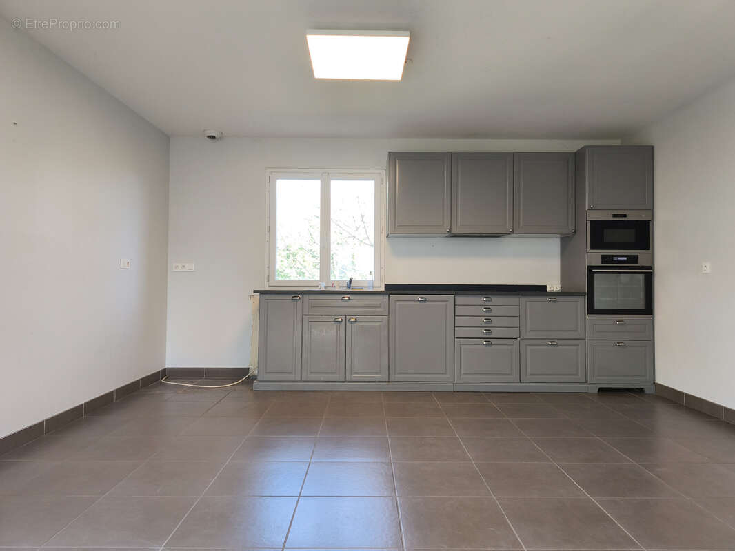 Maison à MONTAGNY