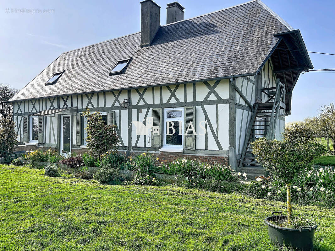 Maison à LE NOYER-EN-OUCHE