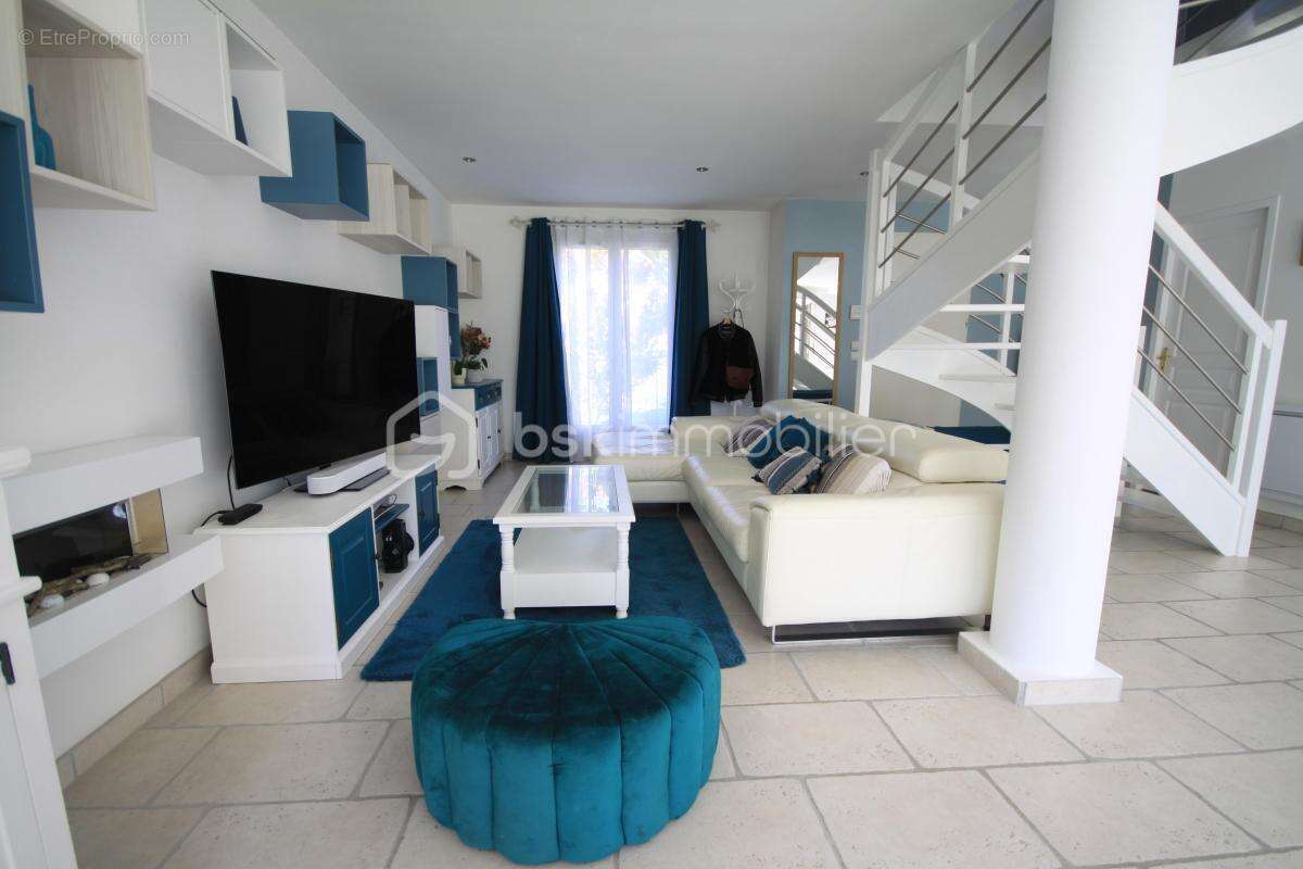 Maison à MILLY-LA-FORET