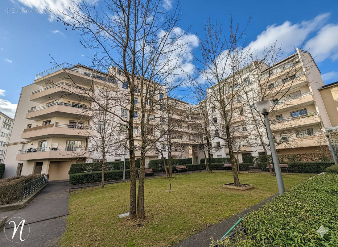 Appartement à LYON-7E