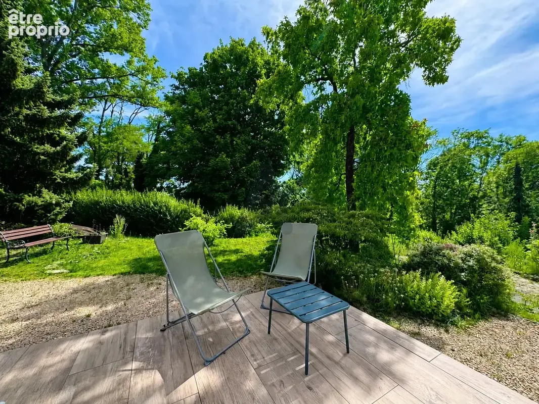 Maison familiale de 205 m2 dans un environnement privilégié à Limonest - photo 7