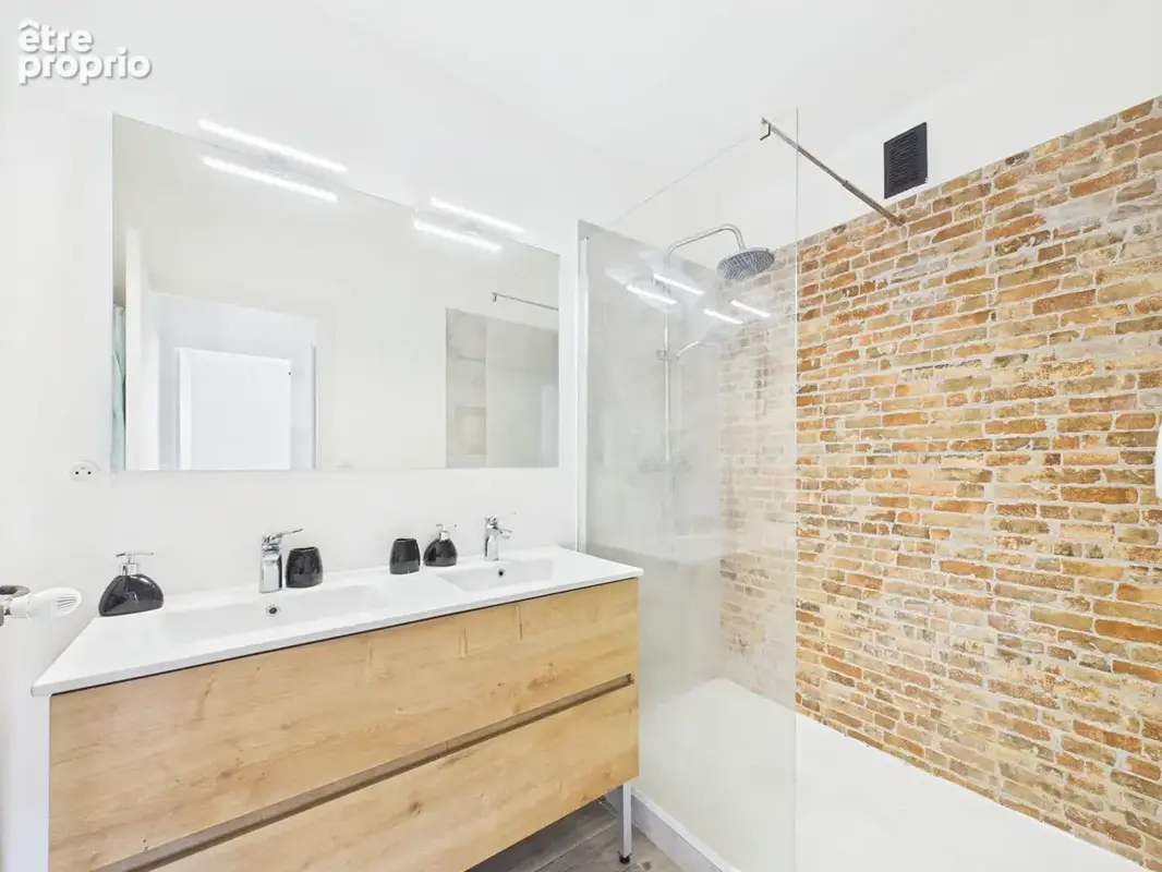 Appartement entièrement rénové T4 de 71 m2 avec balcon et cave - photo 9