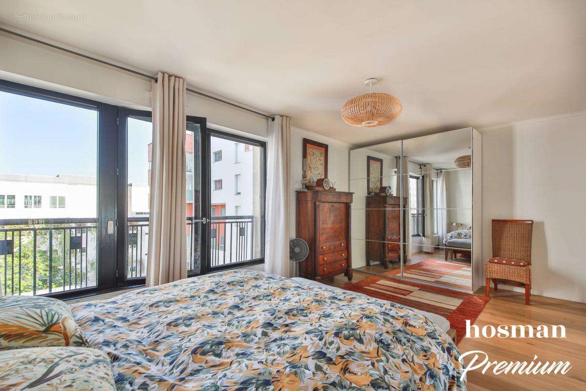 Appartement à PARIS-17E