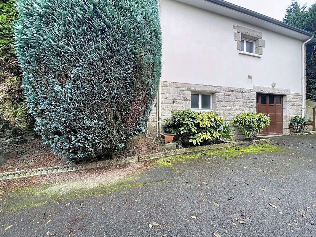 Maison à MINIAC-MORVAN