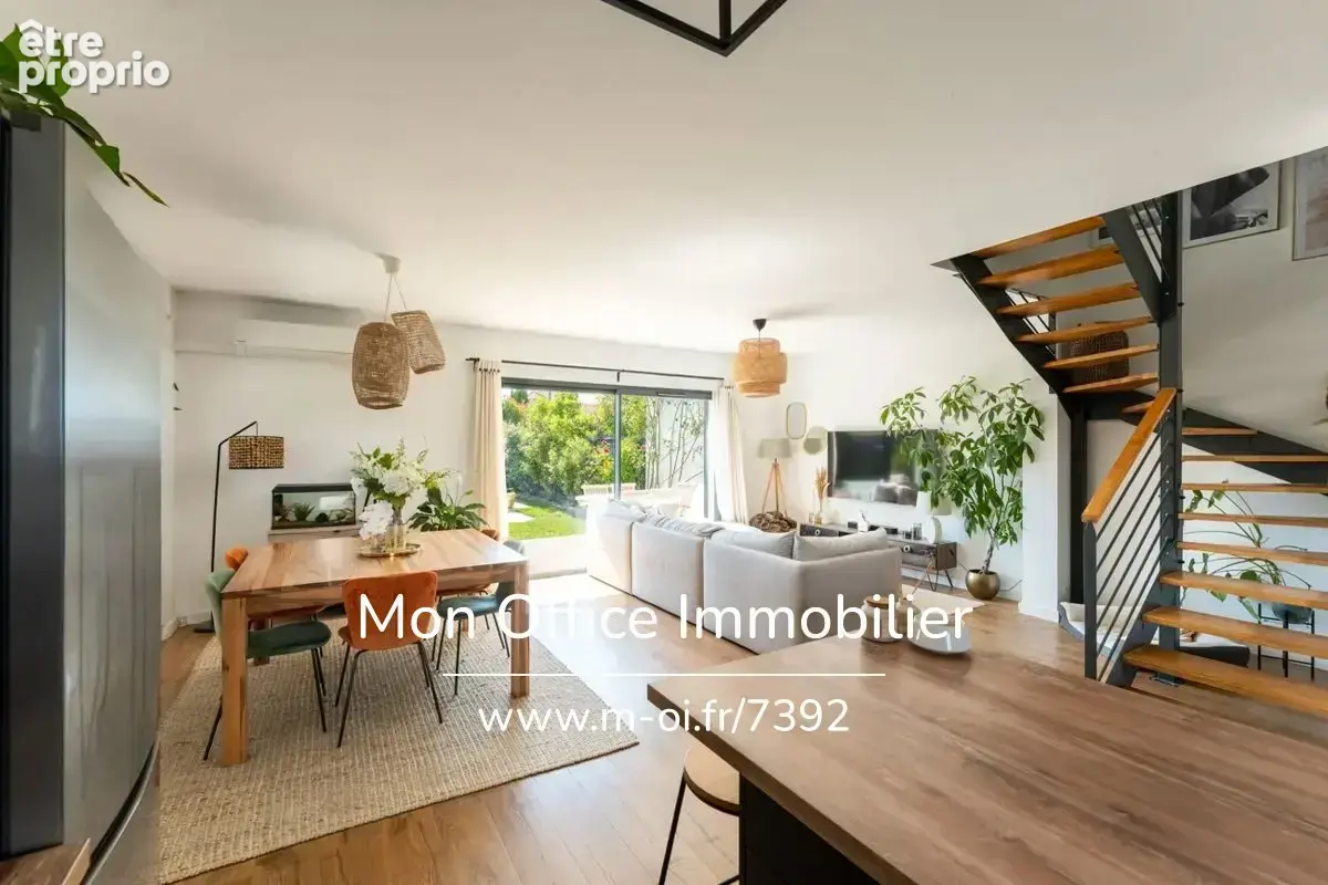 Référence : 7392-AUS - Maison 3 chambres, jardin, piscine et garage - photo 6