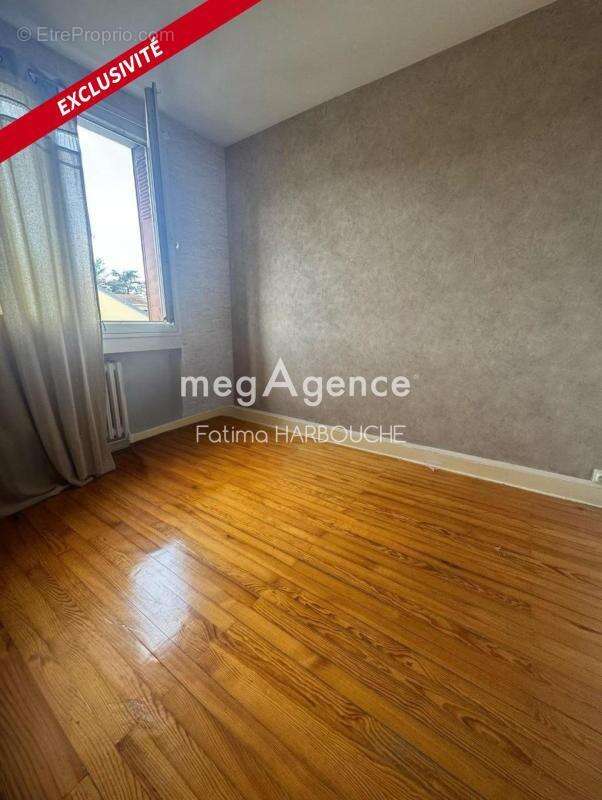 Appartement à LE CHAMBON-FEUGEROLLES