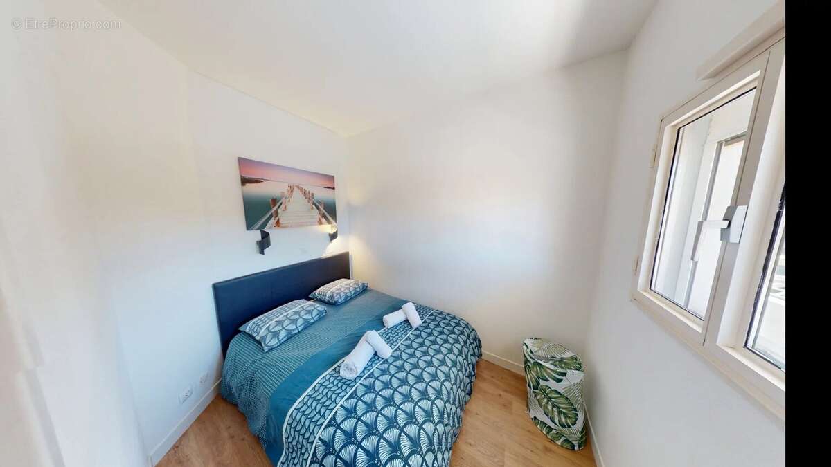 Appartement à VILLENEUVE-LOUBET