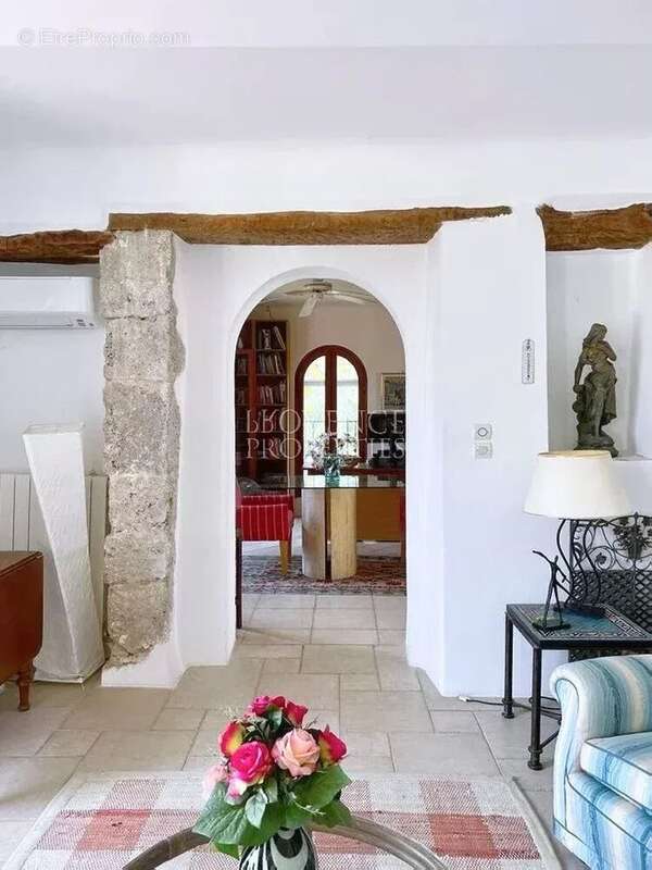 Maison à CORRENS