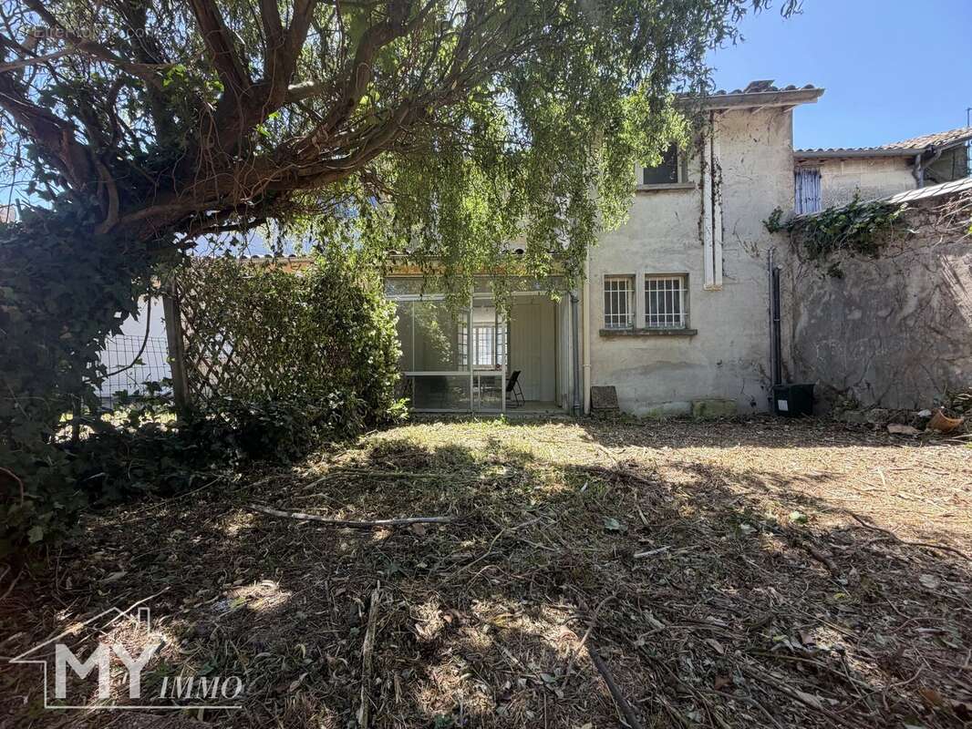 Maison à CASTILLON-LA-BATAILLE