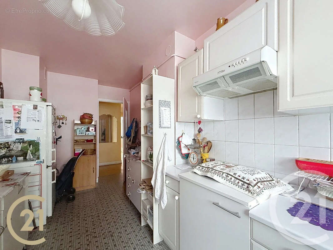 Appartement à PARIS-11E