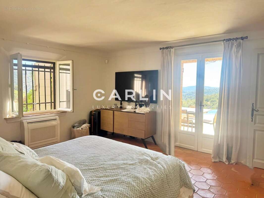 Maison à LA GARDE-FREINET