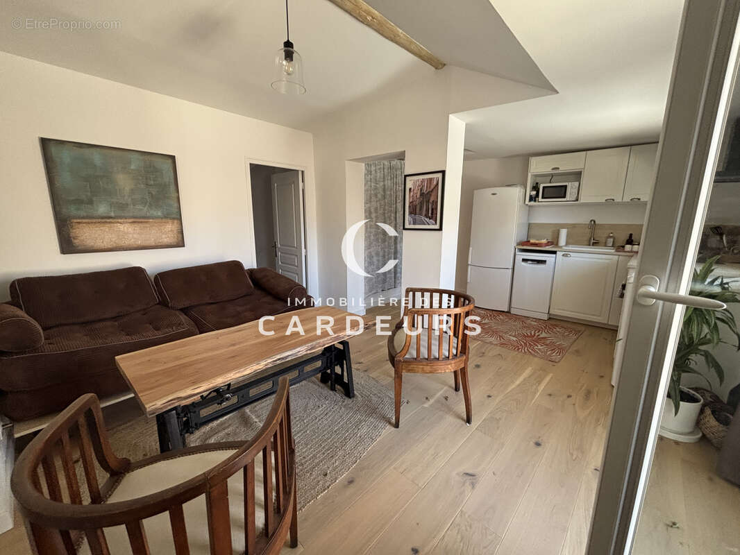 Vente appartement de type 2 avec terrasse, Aix en Provence, centre ville. - photo 8