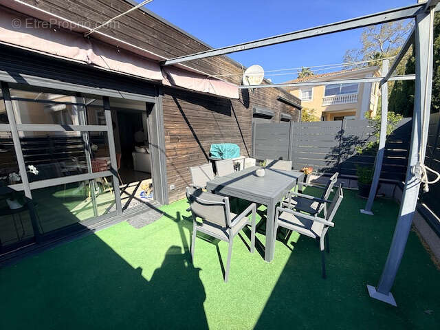 Appartement à LA VALETTE-DU-VAR