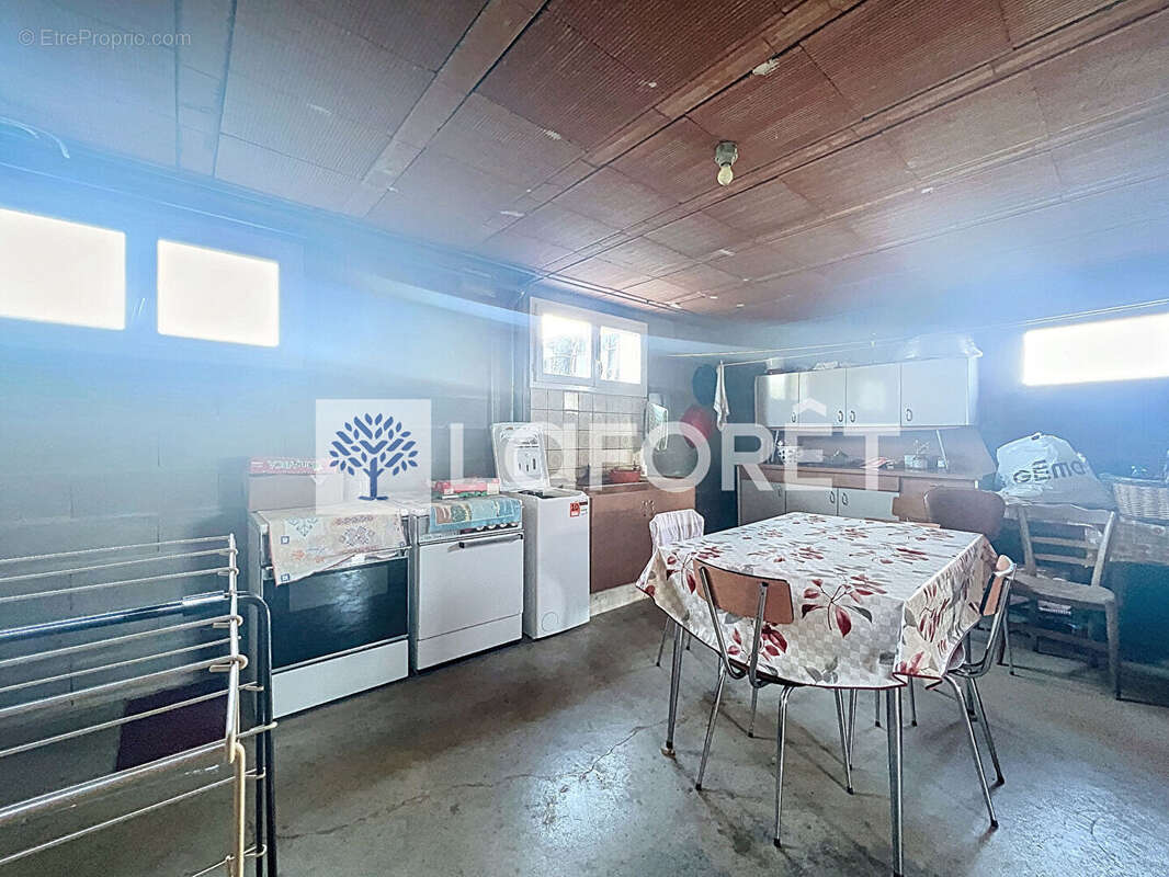 Maison à SAINT-LOUP-LAMAIRE