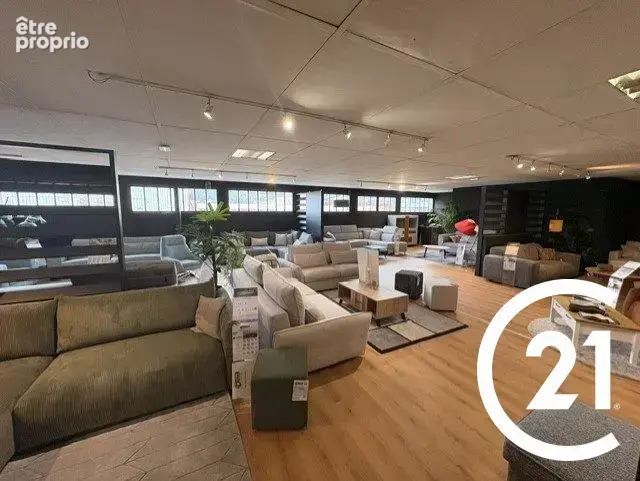 Espace en mezzanine (demi niveau supérieur)